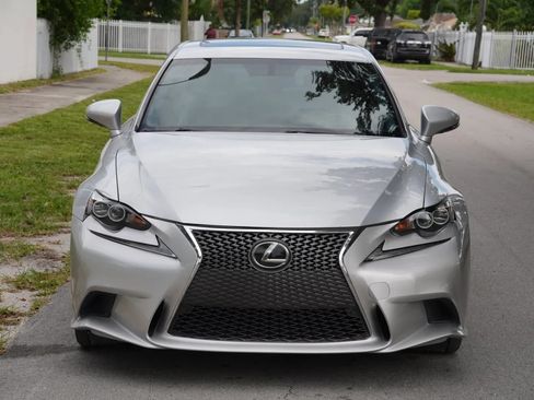 Used 2016 Lexus IS 200t RWD image 5