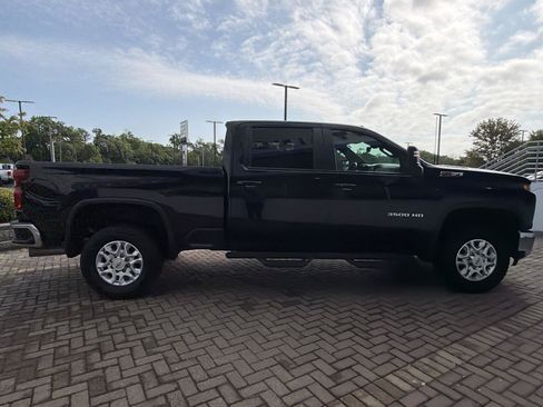 Used 2021 Chevrolet Silverado 3500 LT w/ Convenience Package AWD/4WD image 6