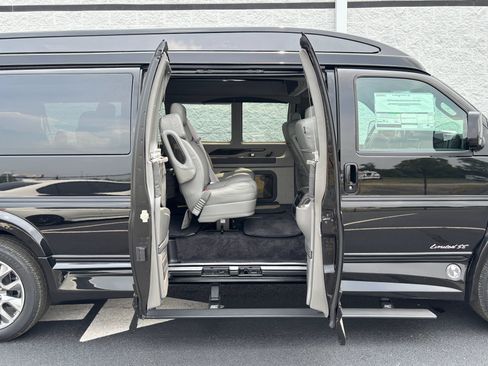 New 2026 GMC Savana 2500 Extended w/ Driver Convenience Package RWD image 7