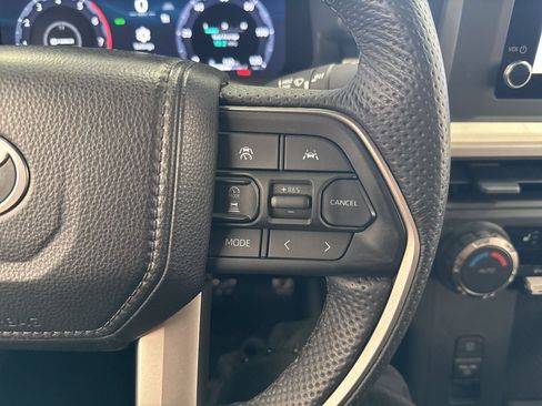 Used 2024 Toyota Tacoma TRD Sport AWD/4WD image 20