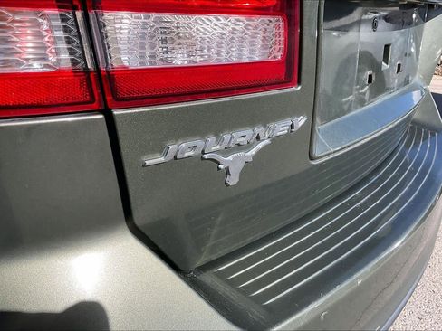 Used 2016 Dodge Journey SXT image 29