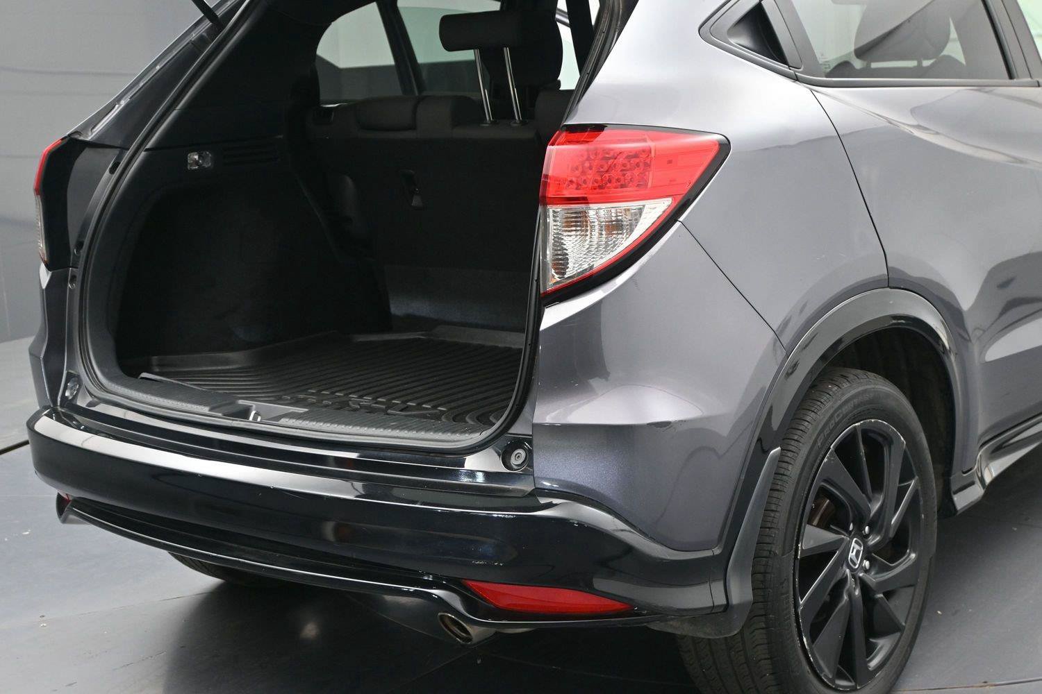 Used 2022 Honda HR-V Sport image 12
