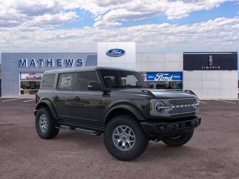 New 2025 Ford Bronco Badlands AWD/4WD image 7