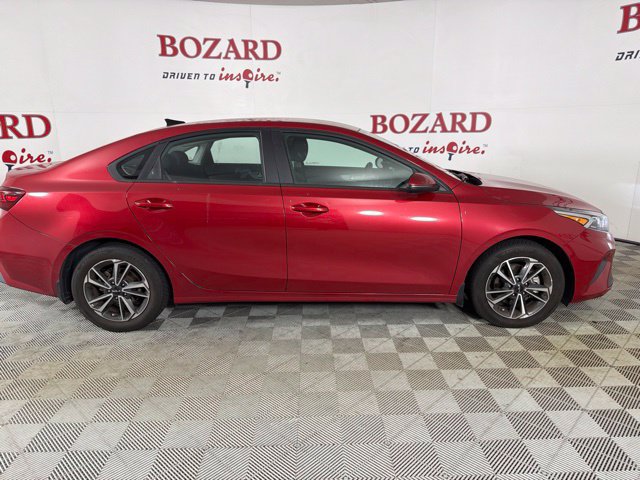 Used 2022 Kia Forte LXS w/ LXS Technology Package FWD image 13