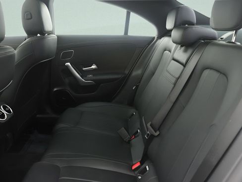 Used 2023 Mercedes-Benz CLA 250 image 31