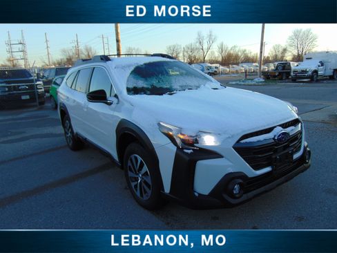 Used 2025 Subaru Outback Premium w/ Popular Package #1A image 4