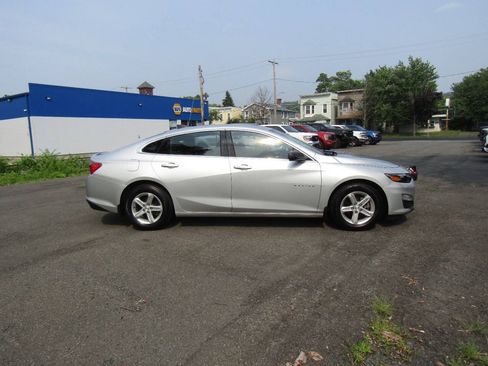 Used 2020 Chevrolet Malibu LS FWD image 8