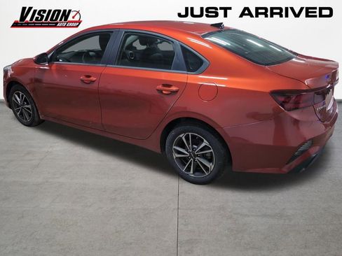 Used 2024 Kia Forte LXS FWD image 5