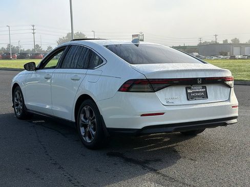 Used 2024 Honda Accord EX image 4