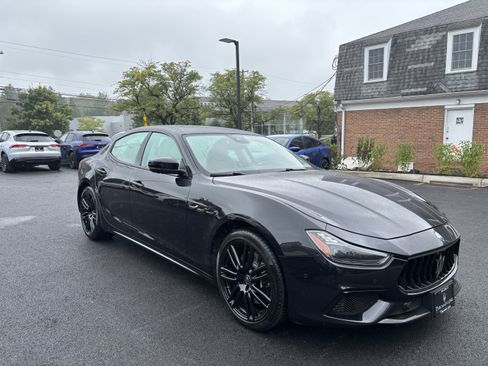 Used 2022 Maserati Ghibli Modena Q4 AWD/4WD image 7