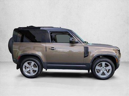 Used 2021 Land Rover Defender 90 S AWD/4WD image 4