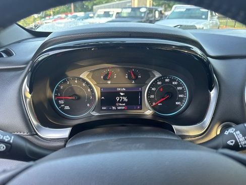 Used 2022 Chevrolet Traverse LT FWD image 31