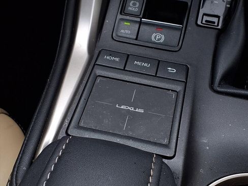 Used 2015 Lexus NX 200t FWD w/ Luxury Package image 18