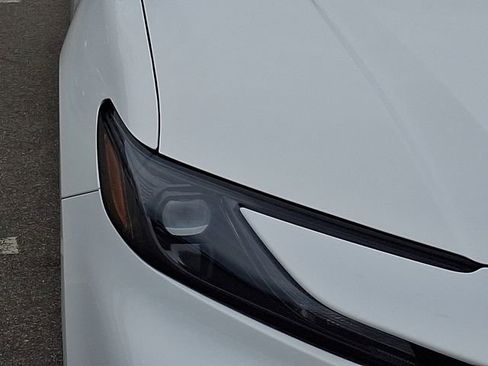 Used 2025 Toyota Camry LE image 11