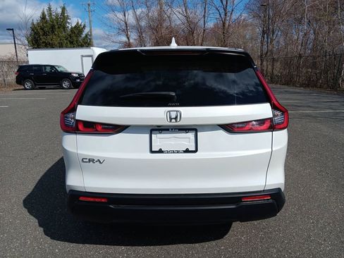 Used 2024 Honda CR-V EX image 4