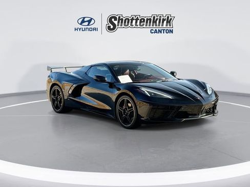 Used 2022 Chevrolet Corvette Stingray Premium Conv image 2