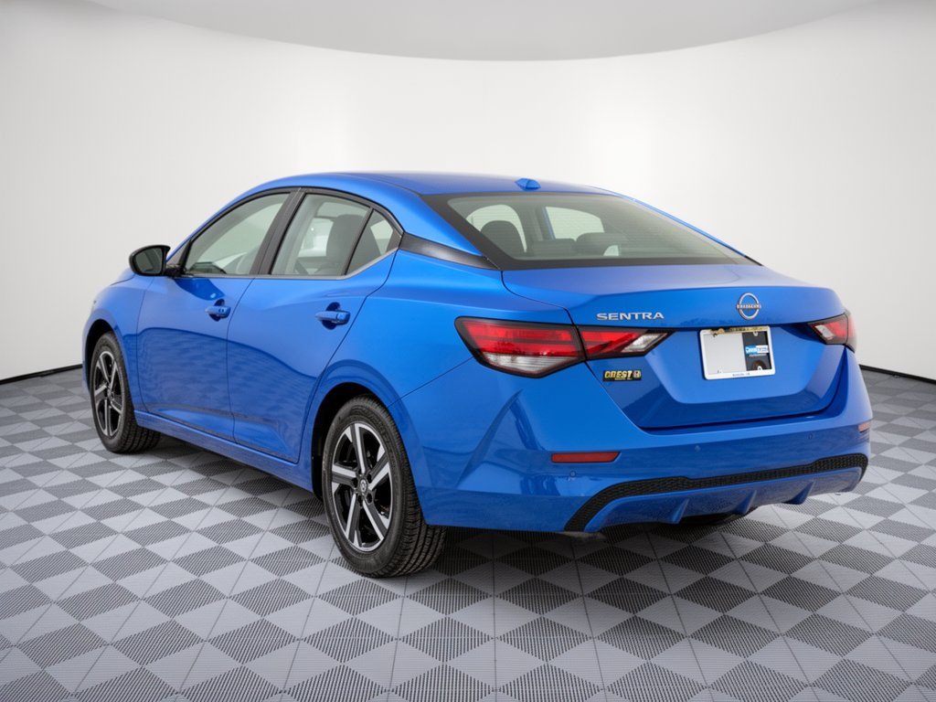 Used 2025 Nissan Sentra SV FWD image 3