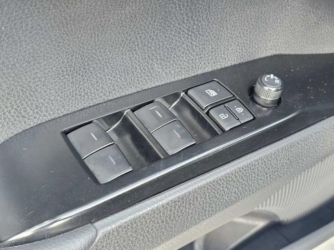 Used 2025 Toyota Camry SE FWD image 21