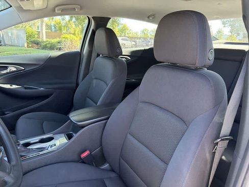 Used 2024 Chevrolet Malibu LT image 28