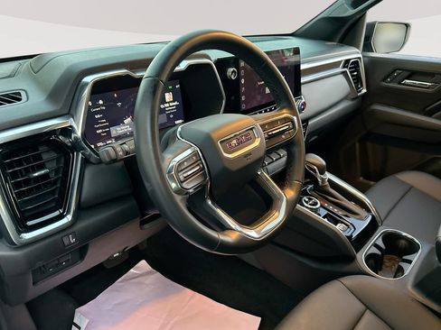 Used 2025 GMC Canyon Elevation w/ Convenience Package AWD/4WD image 14