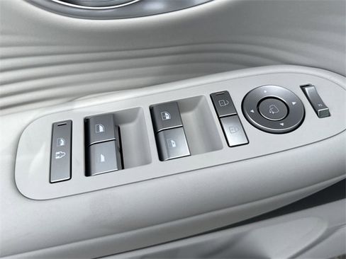 New 2026 Hyundai Ioniq 9 SEL image 13