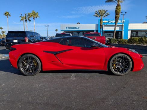 Used 2024 Chevrolet Corvette Z06 image 3