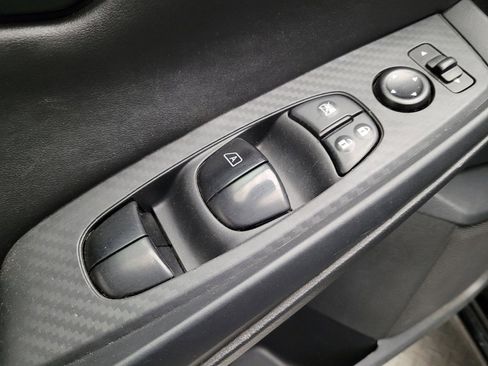 Used 2025 Nissan Sentra S FWD image 27