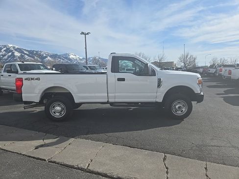 Used 2021 Ford F250 XL w/ Power Equipment Group image 4