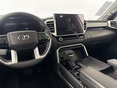Certified 2025 Toyota Sequoia Platinum AWD/4WD image 34