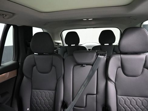 New 2026 Volvo XC90 B5 Plus w/ Protection Package AWD/4WD image 17