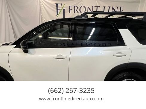 Used 2023 Nissan Pathfinder Rock Creek AWD/4WD image 4