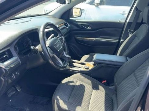 Used 2017 GMC Acadia SLE FWD image 3
