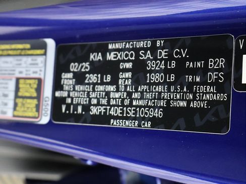 Used 2025 Kia K4 LXS image 43