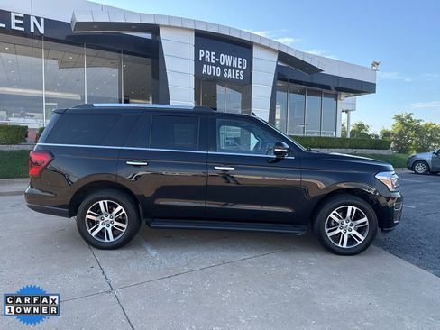 Used 2024 Ford Expedition Limited image 2