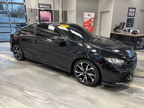 Used 2018 Honda Civic Si image 23