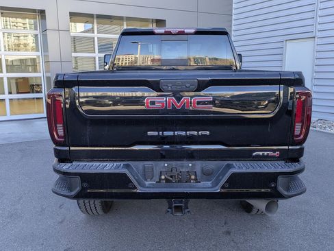 Used 2021 GMC Sierra 2500 AT4 w/ AT4 Premium Plus Package image 6