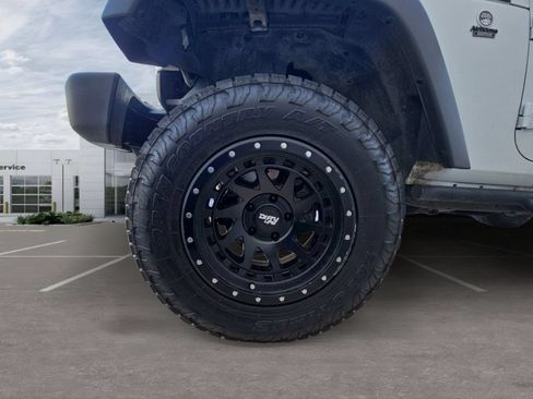 Used 2017 Jeep Wrangler Unlimited Sport w/ Quick Order Package 24S AWD/4WD image 11