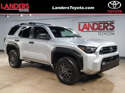 Certified 2025 Toyota 4Runner SR5 AWD/4WD image 1