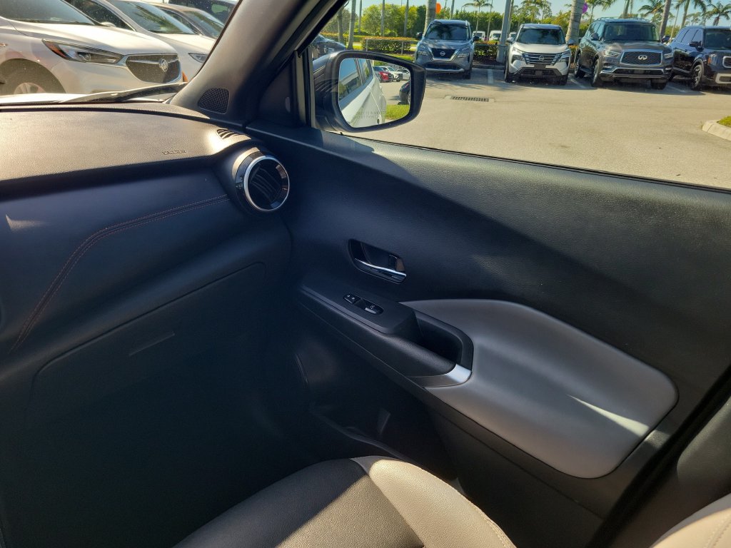 Certified 2023 Nissan Kicks SR w/ SR Premium Package FWD image 14