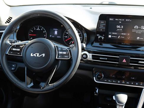 Used 2023 Kia Seltos S image 26