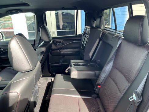 Used 2021 Honda Ridgeline Black Edition image 10