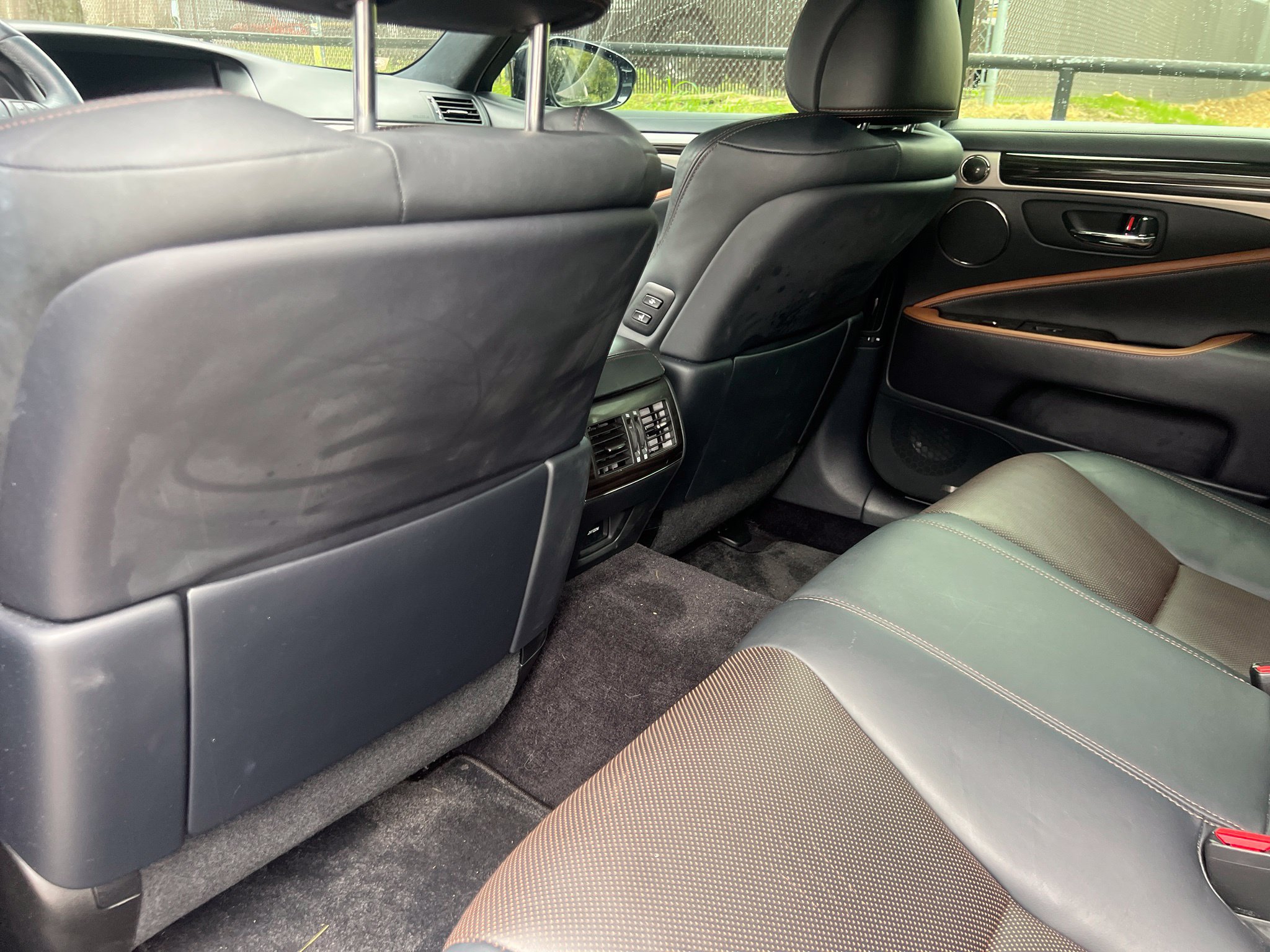 Used 2017 Lexus LS 460 w/ F Sport Midnight Edition RWD image 14