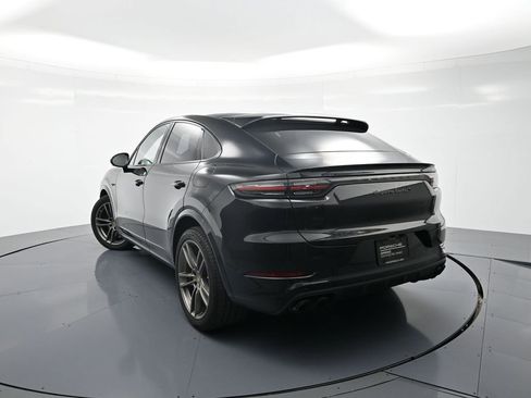 Used 2022 Porsche Cayenne Turbo S AWD/4WD image 25