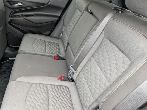 Used 2018 Chevrolet Equinox LT w/ LPO, Floor Liner Package image 10