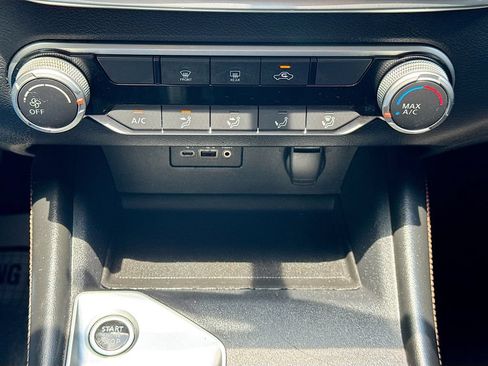 Used 2019 Nissan Altima 2.5 SR FWD image 16