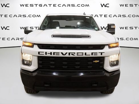 Used 2023 Chevrolet Silverado 2500 Custom w/ Custom Value Package image 2
