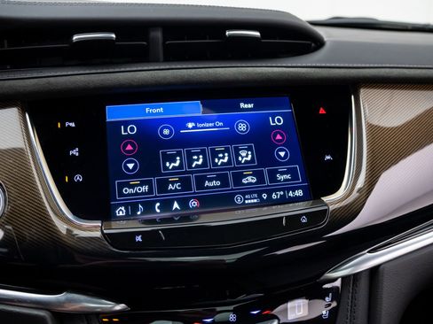 Certified 2025 Cadillac XT6 Sport w/ Platinum Package AWD/4WD image 31
