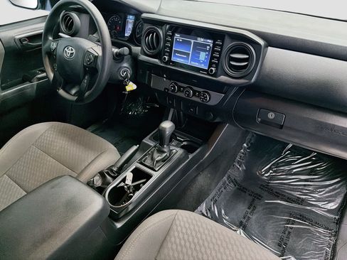 Used 2020 Toyota Tacoma SR RWD image 18