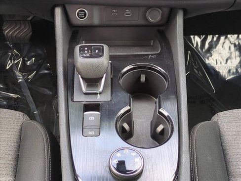 Used 2023 Nissan Rogue SV AWD/4WD image 12