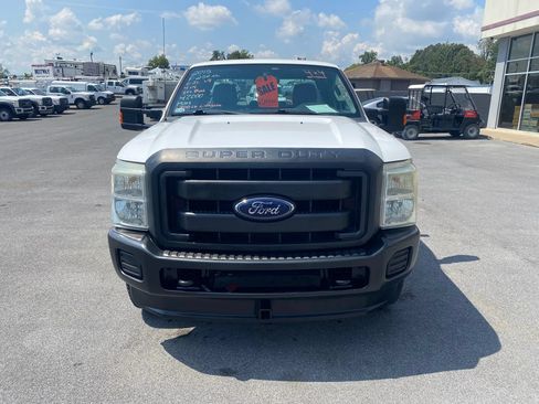 Used 2015 Ford F250 XL w/ Power Equipment Group AWD/4WD image 2